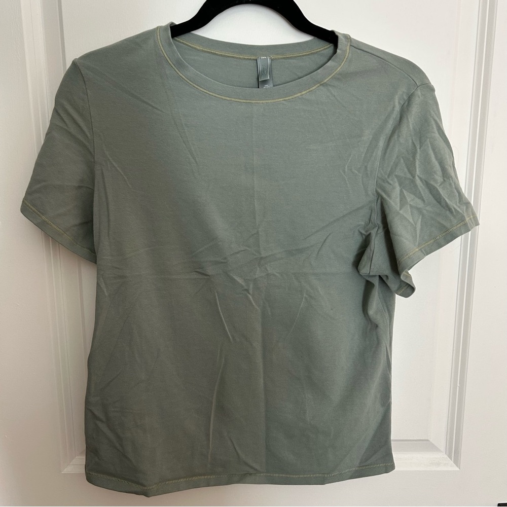 SKIMS Green T-Shirt